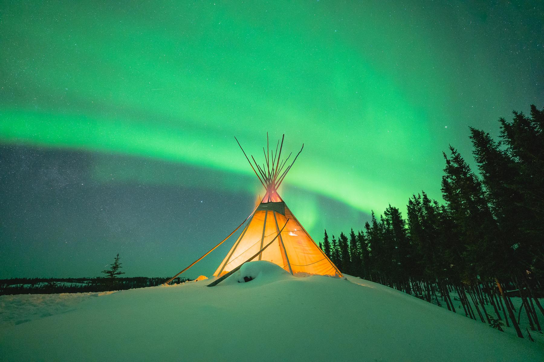 コディアック　カリブロッジ　オーロラフェード Kodiak – Caribou Lodge